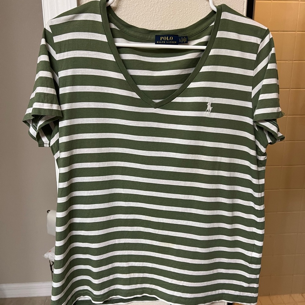 Polo Ralph Lauren Women’s Large striped t-shirt Vneck. Gently used.100% cotton.